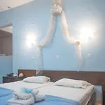 Aparthotel Antonios