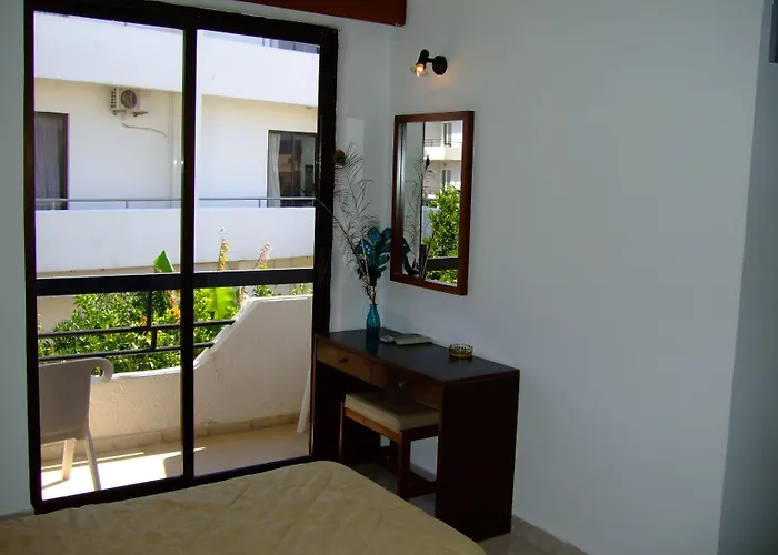 Aparthotel Antonios 4*