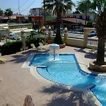 Antonios Hotel apartamentowy 4*