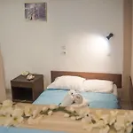 Antonios 4*