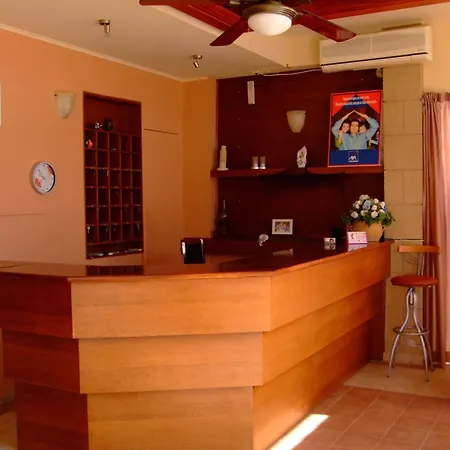 Hotel apartamentowy Antonios
