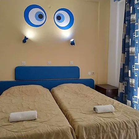 Antonios 4*