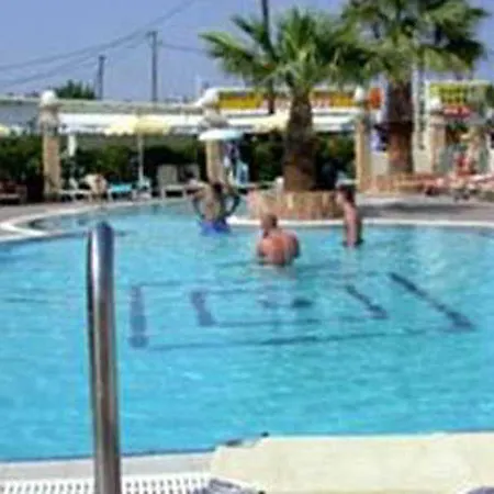 Hotel apartamentowy Antonios 4*