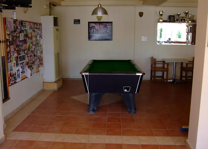 Antonios 4* فاليراكي