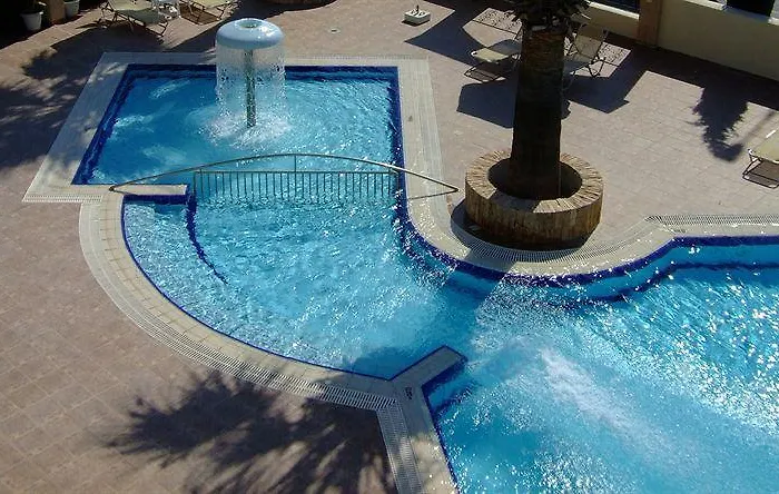 Lejlighedshotel Antonios 4*