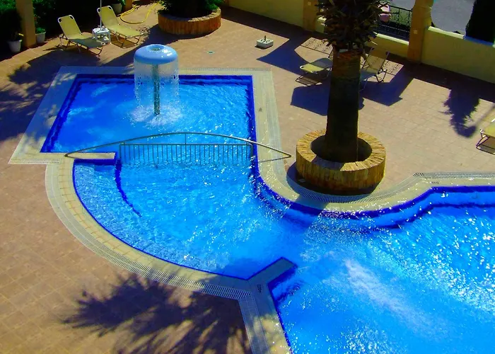 Antonios شقة فندقية 4*