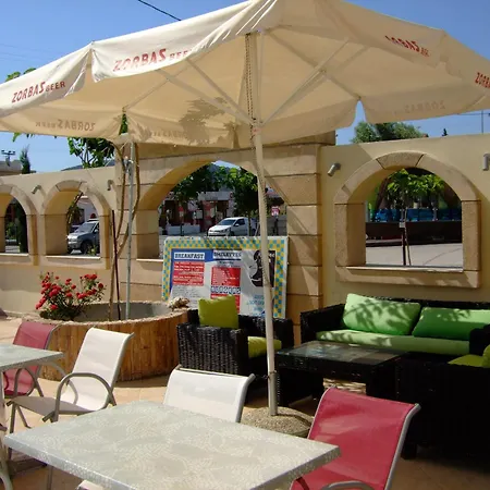Antonios Aparthotel
